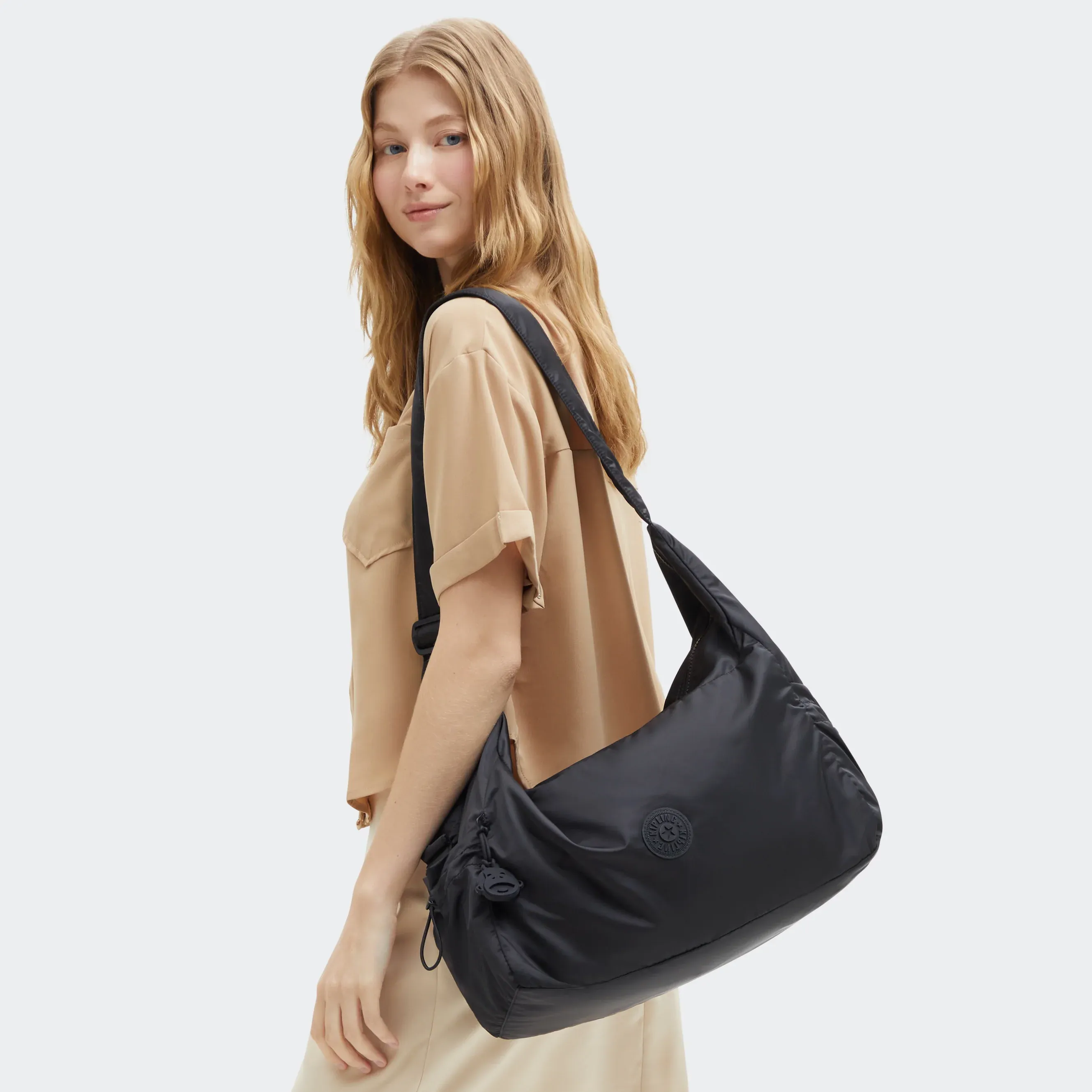 Bolsa de Ombro Gwyn Lisa em Seda